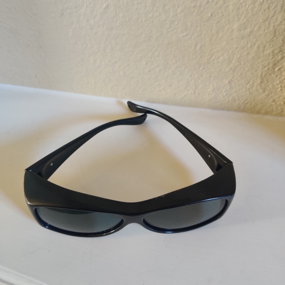 Jonathan Paul Polarized uv400 Fitover Sunglasses - Picture 5 of 13